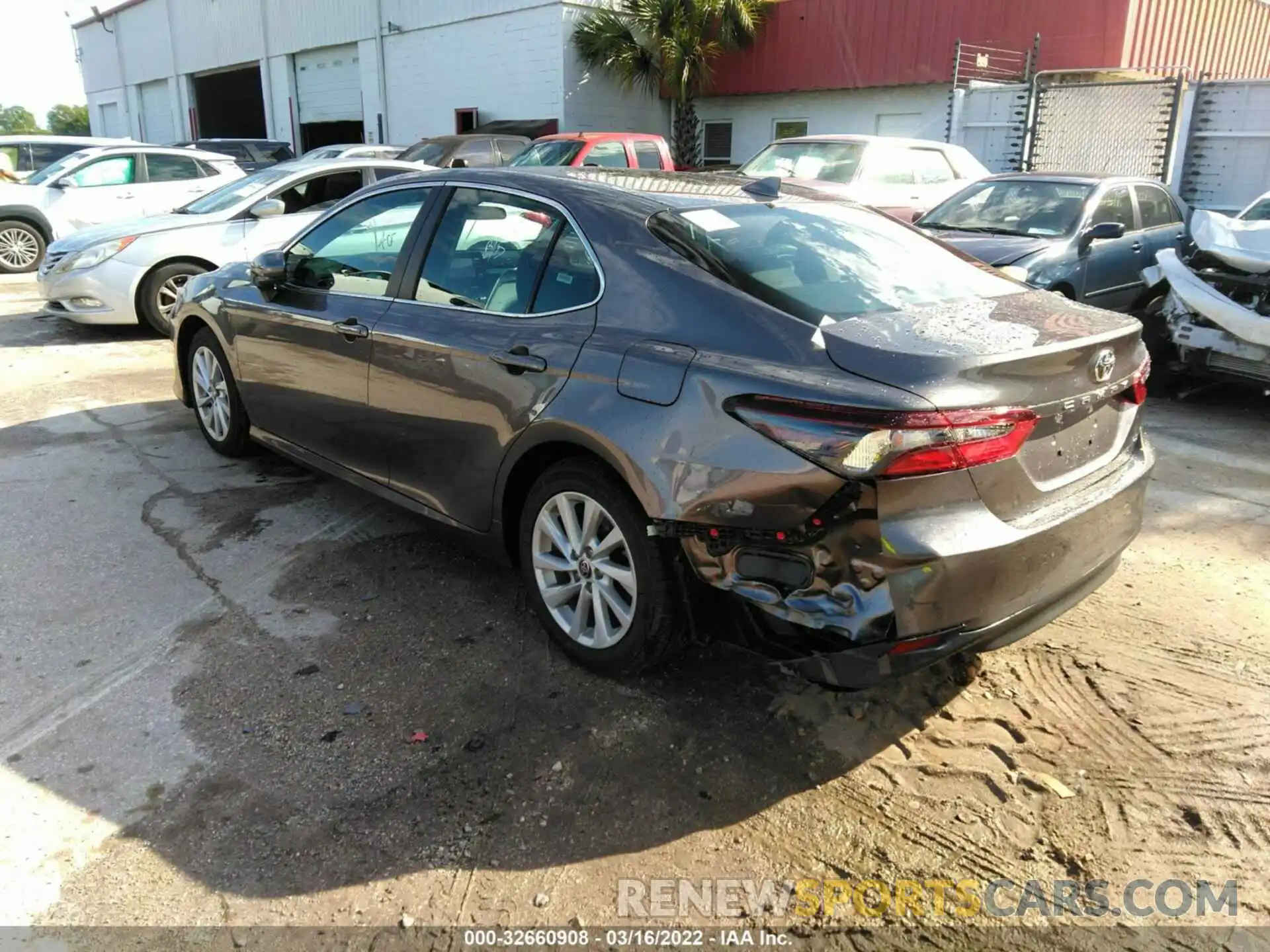 3 Photograph of a damaged car 4T1C11AK1NU640343 TOYOTA CAMRY 2022