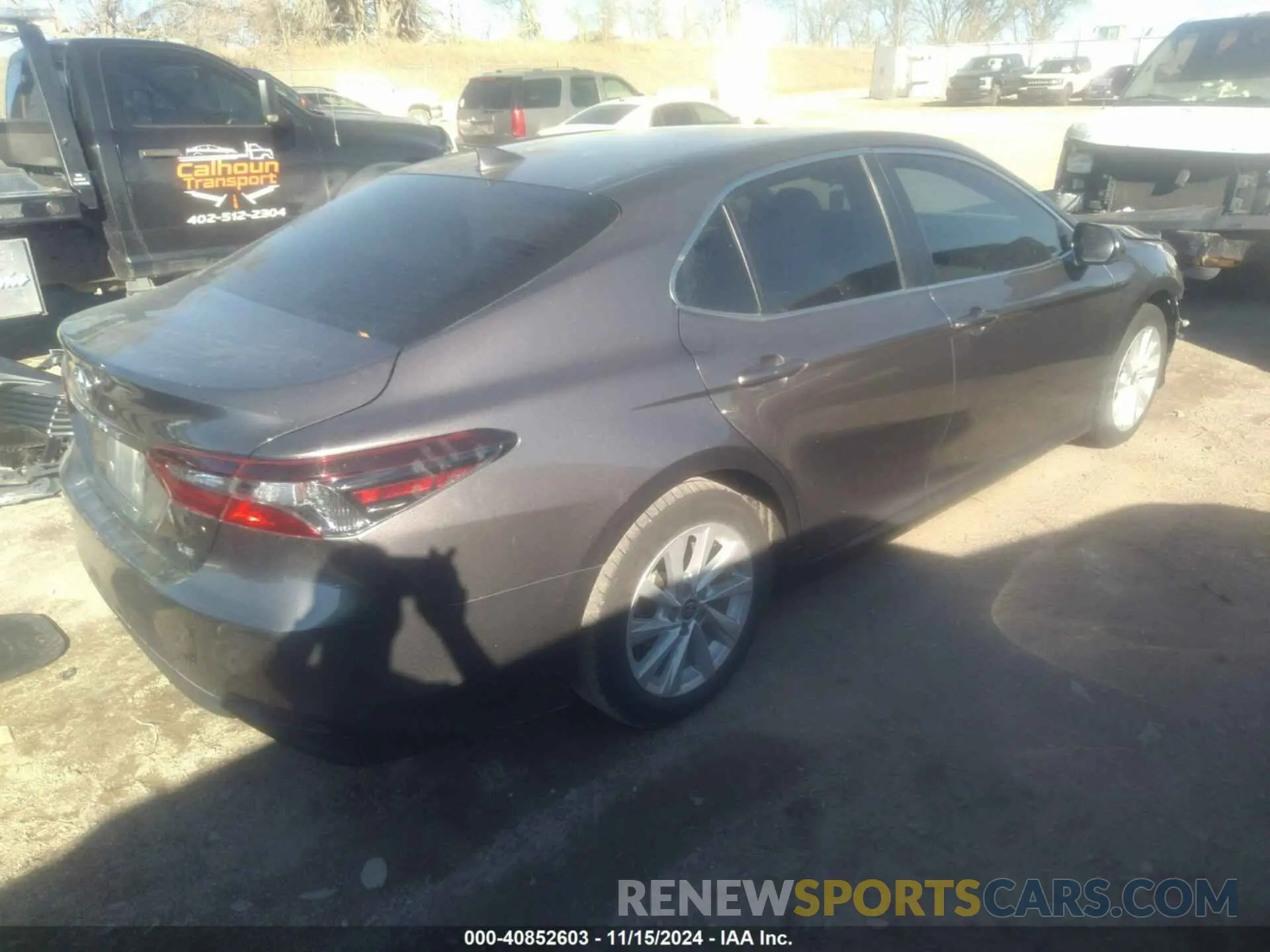 4 Photograph of a damaged car 4T1C11AK1NU646434 TOYOTA CAMRY 2022