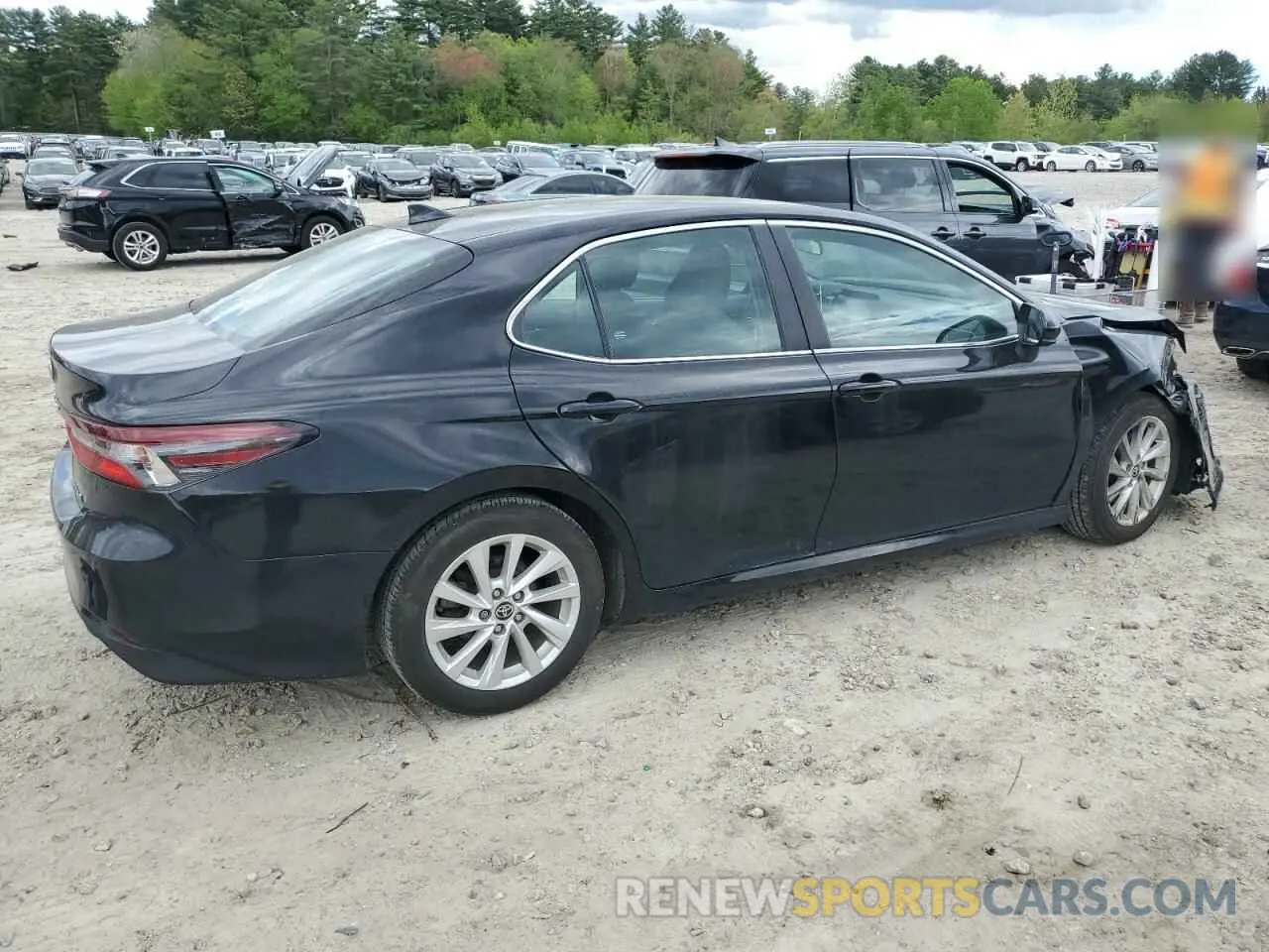 3 Photograph of a damaged car 4T1C11AK1NU647583 TOYOTA CAMRY 2022