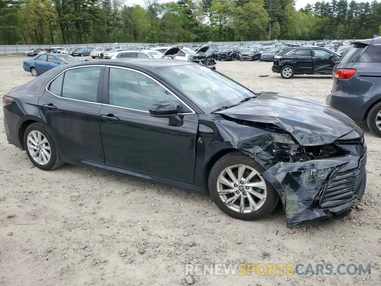 4 Photograph of a damaged car 4T1C11AK1NU647583 TOYOTA CAMRY 2022