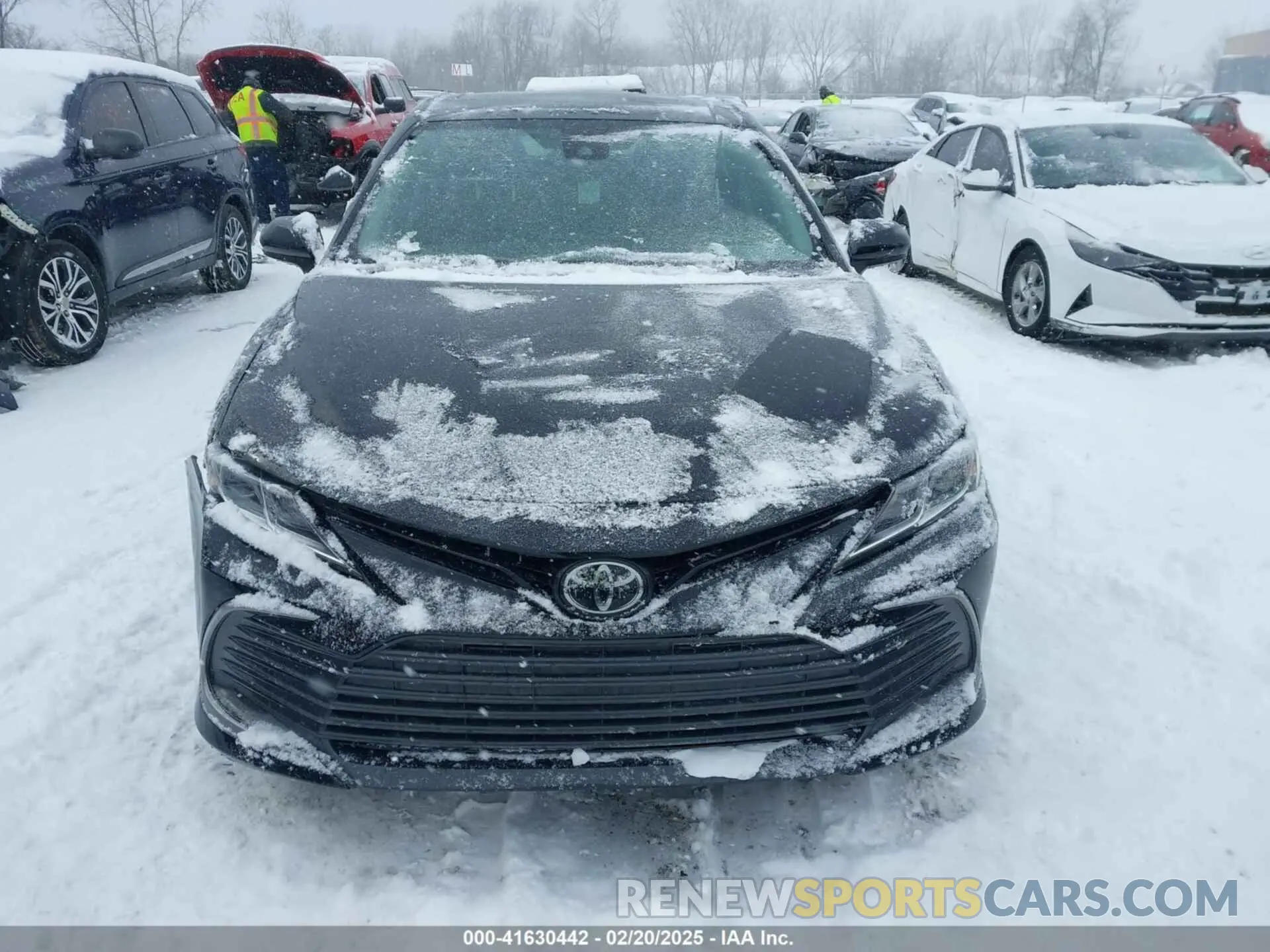 12 Photograph of a damaged car 4T1C11AK1NU650824 TOYOTA CAMRY 2022