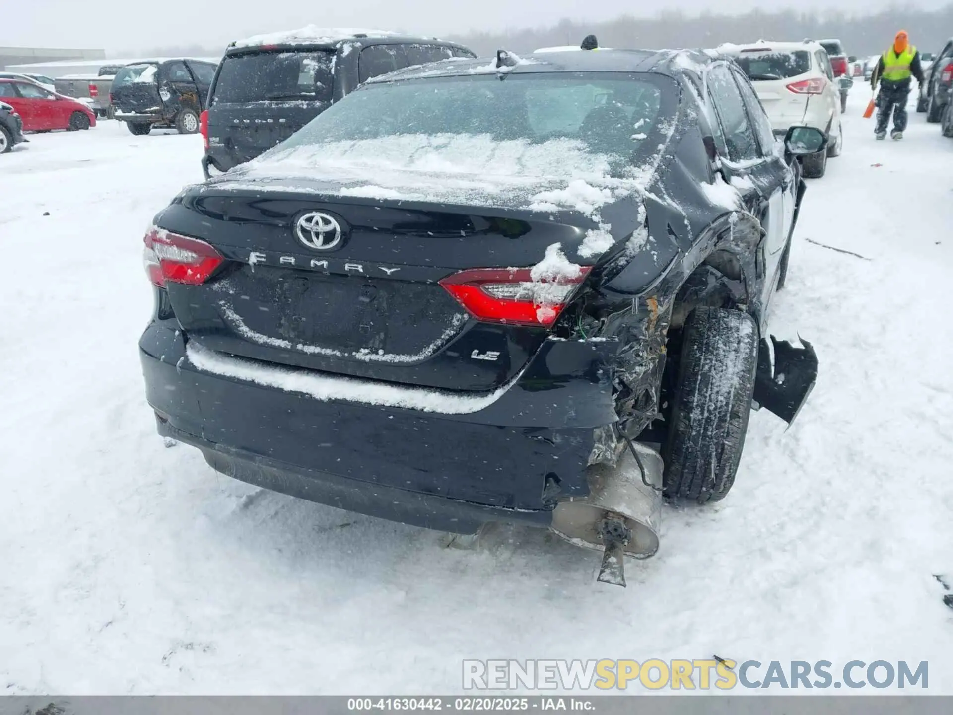 4 Photograph of a damaged car 4T1C11AK1NU650824 TOYOTA CAMRY 2022