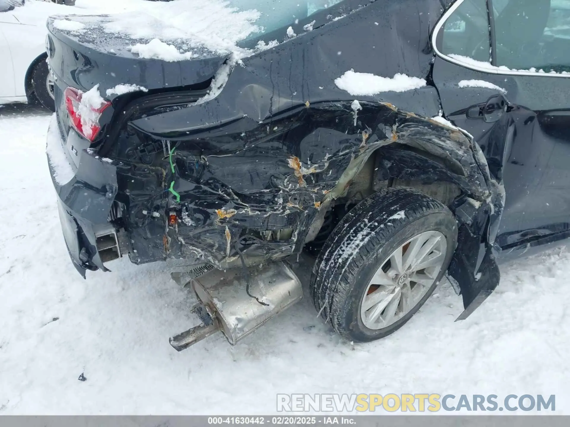 6 Photograph of a damaged car 4T1C11AK1NU650824 TOYOTA CAMRY 2022