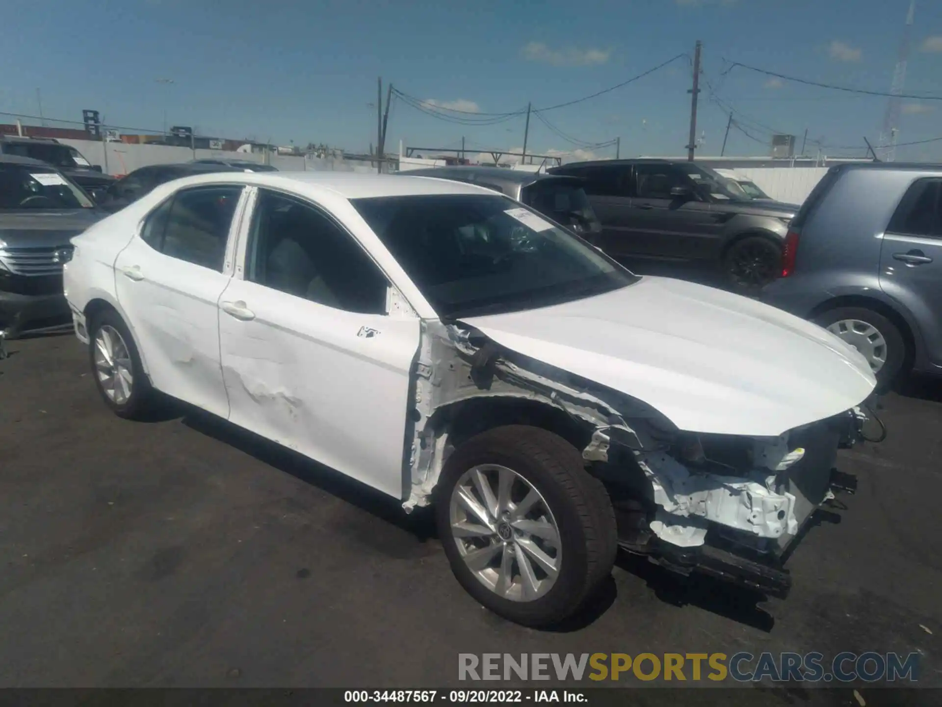 1 Photograph of a damaged car 4T1C11AK1NU655537 TOYOTA CAMRY 2022