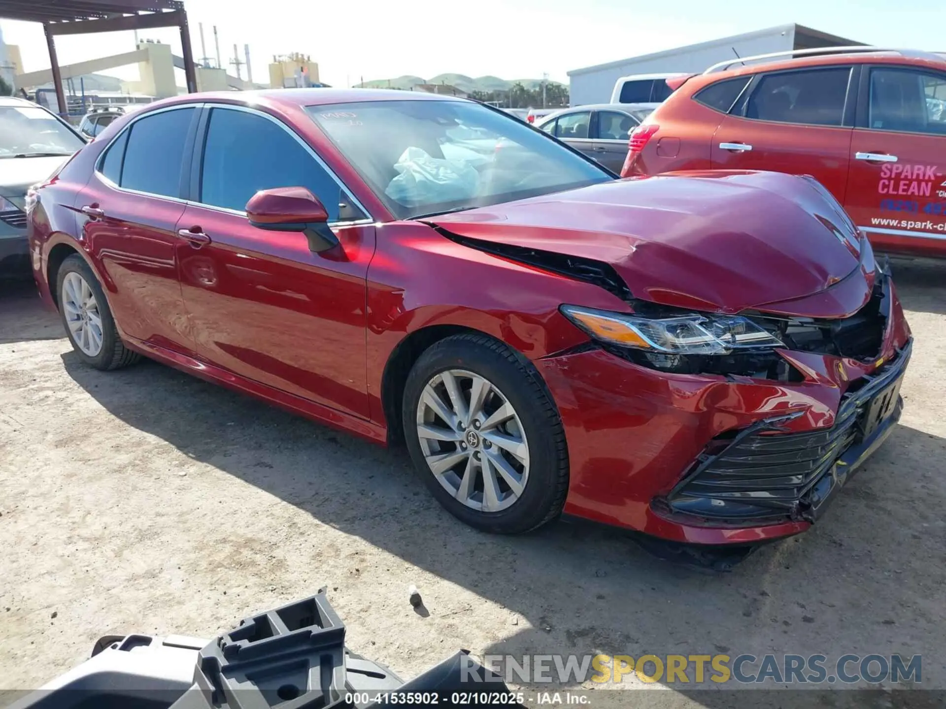 1 Photograph of a damaged car 4T1C11AK1NU660558 TOYOTA CAMRY 2022