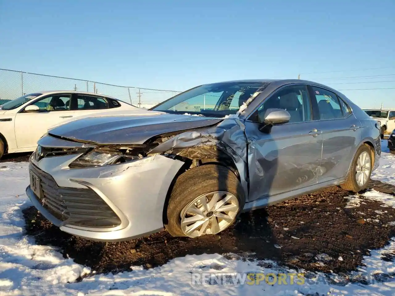 1 Photograph of a damaged car 4T1C11AK1NU685864 TOYOTA CAMRY 2022