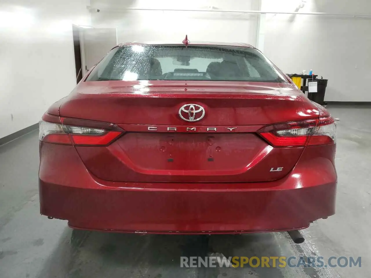 6 Photograph of a damaged car 4T1C11AK1NU689039 TOYOTA CAMRY 2022