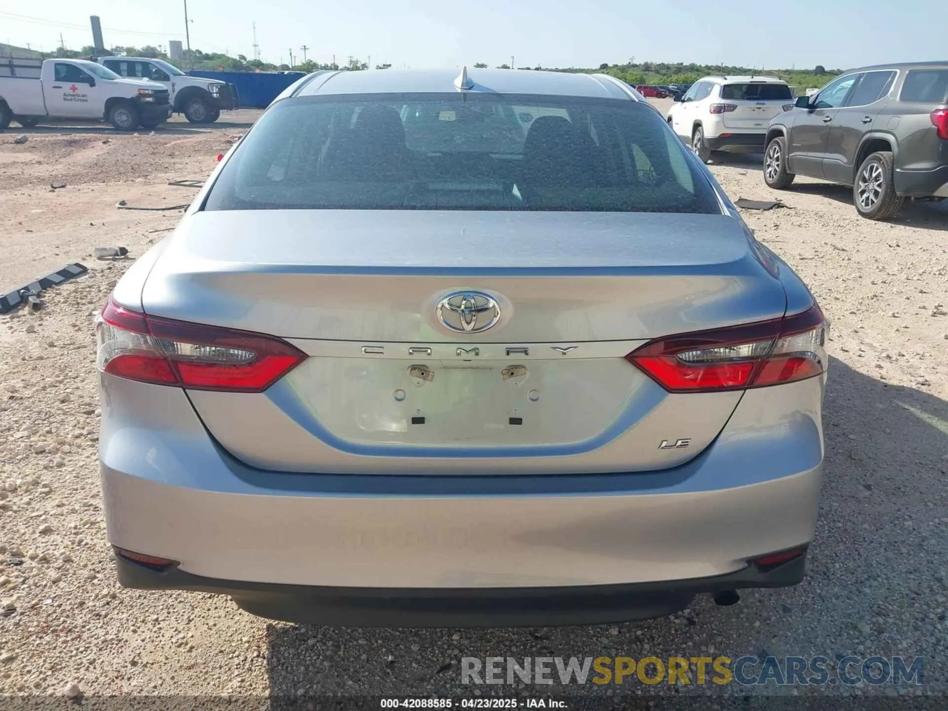 16 Photograph of a damaged car 4T1C11AK1NU697349 TOYOTA CAMRY 2022