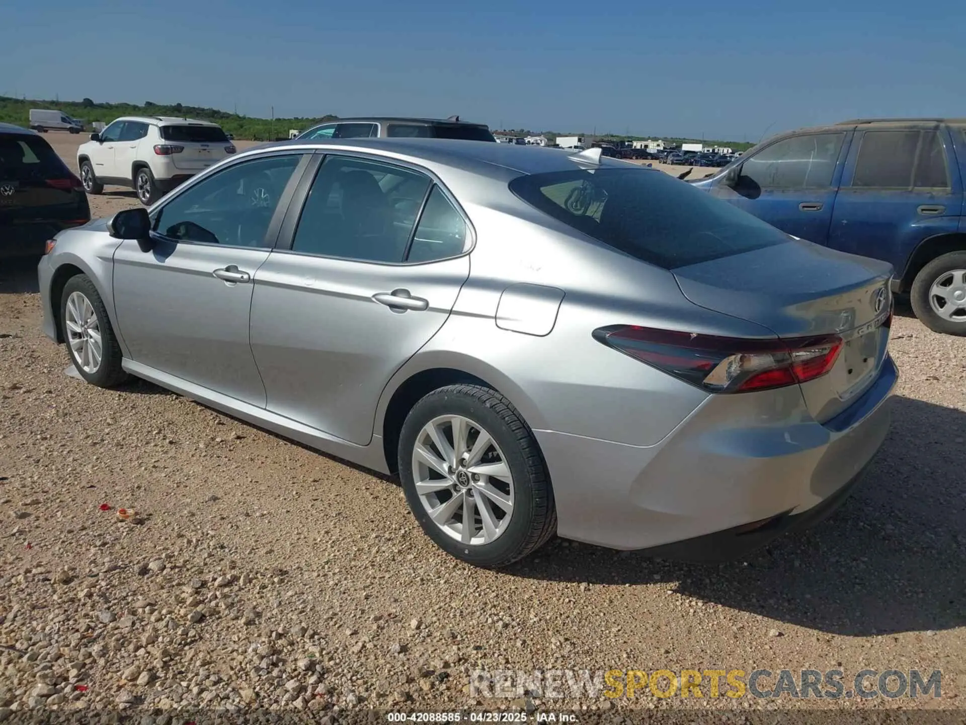 3 Photograph of a damaged car 4T1C11AK1NU697349 TOYOTA CAMRY 2022