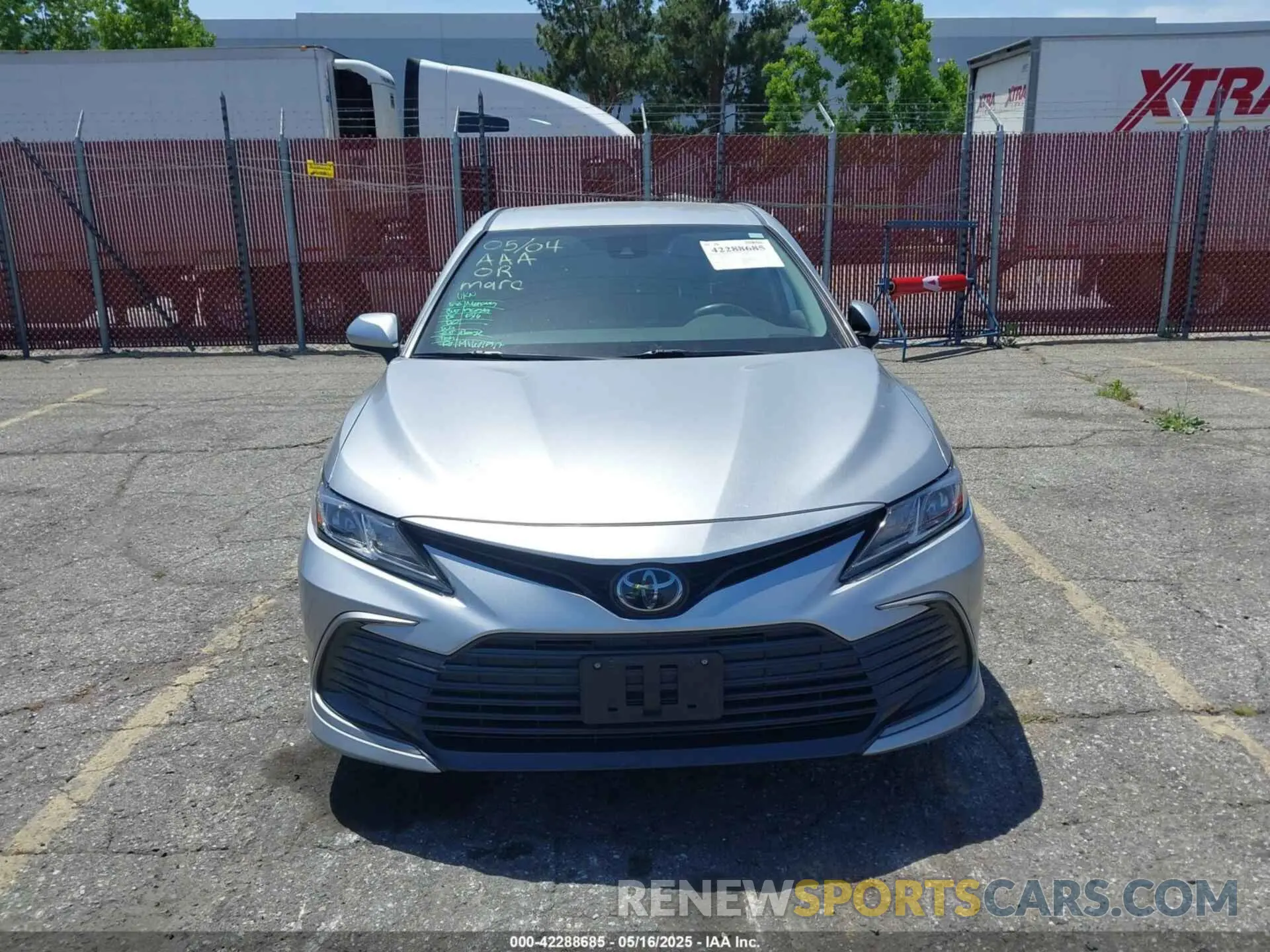 12 Photograph of a damaged car 4T1C11AK1NU707569 TOYOTA CAMRY 2022