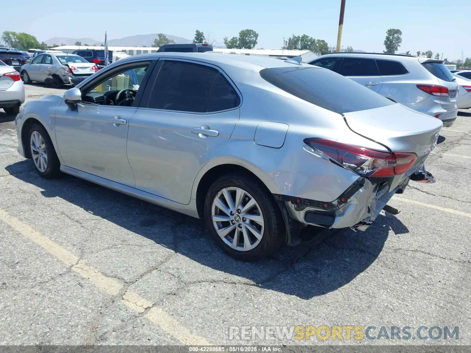3 Photograph of a damaged car 4T1C11AK1NU707569 TOYOTA CAMRY 2022