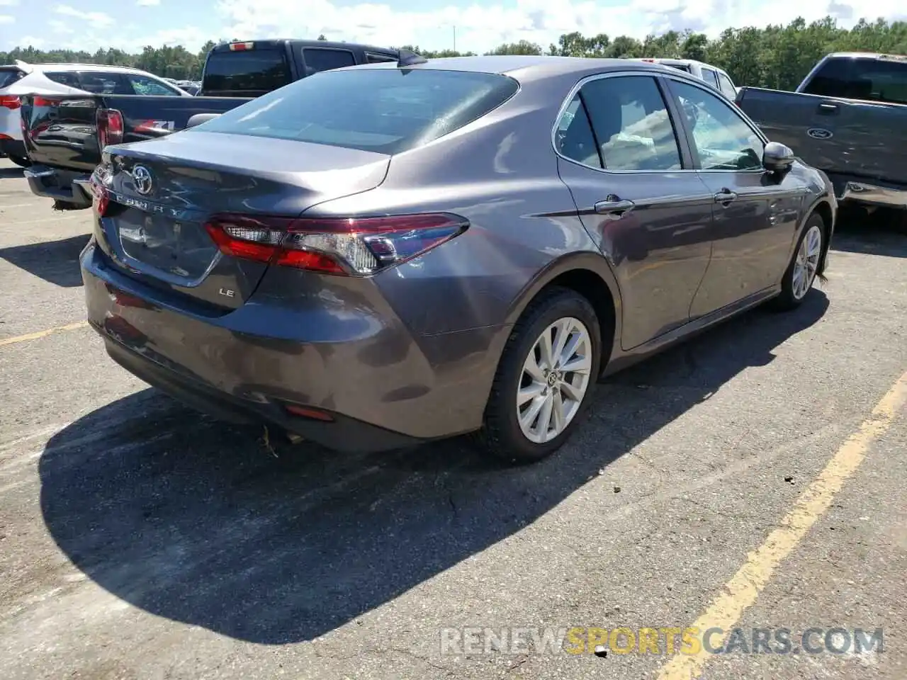 4 Photograph of a damaged car 4T1C11AK2NU001033 TOYOTA CAMRY 2022