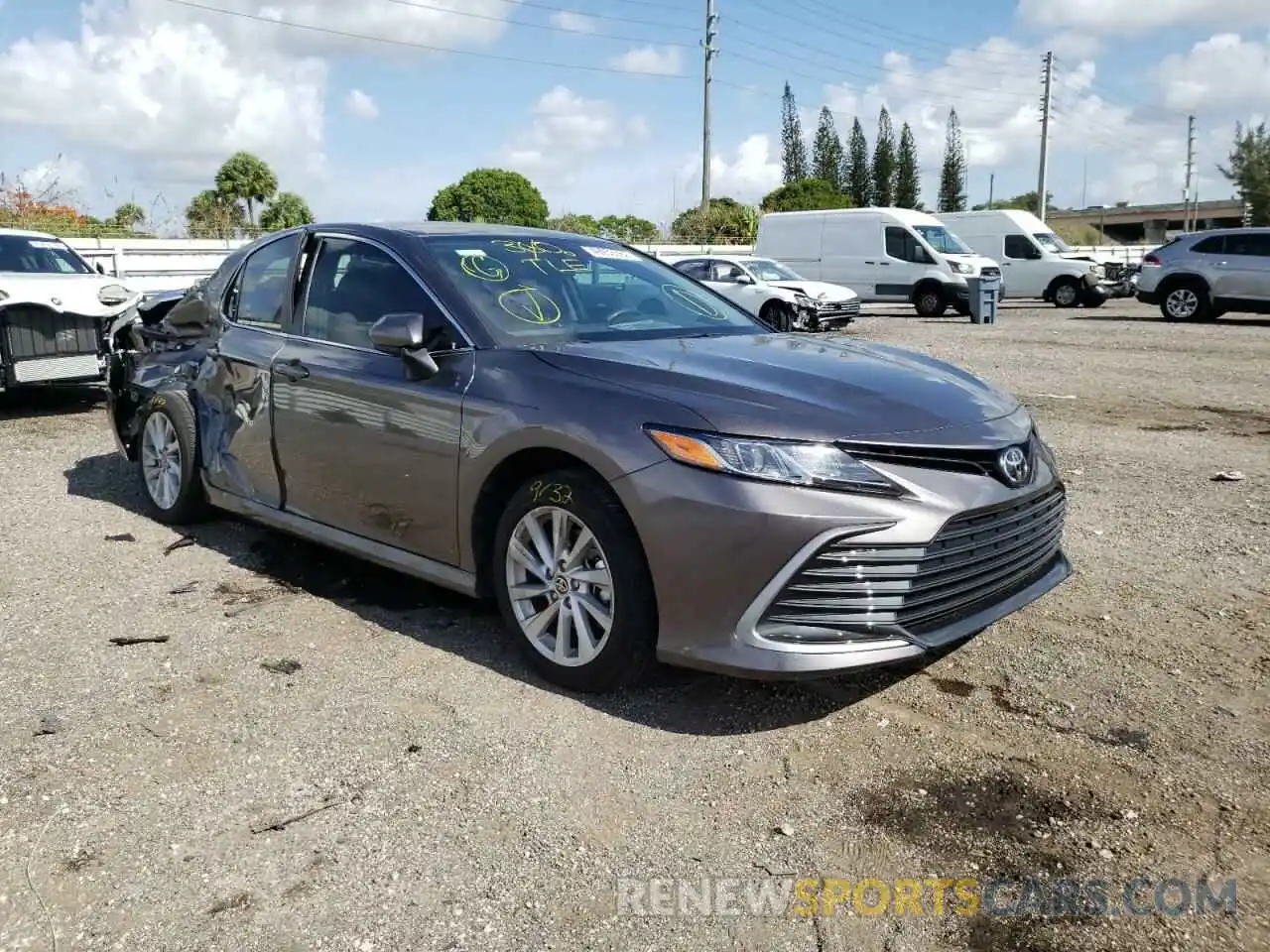 1 Photograph of a damaged car 4T1C11AK2NU004725 TOYOTA CAMRY 2022