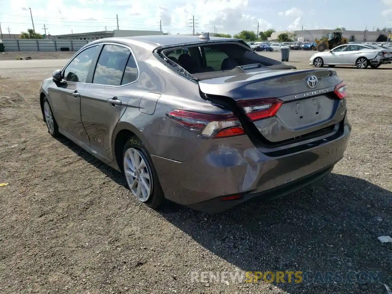 3 Photograph of a damaged car 4T1C11AK2NU004725 TOYOTA CAMRY 2022