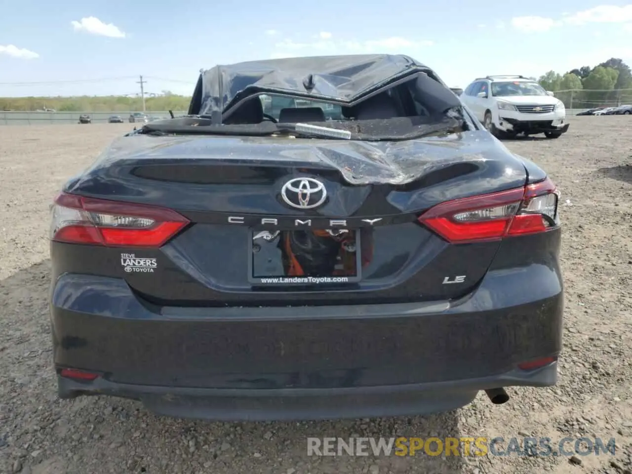 6 Photograph of a damaged car 4T1C11AK2NU049972 TOYOTA CAMRY 2022