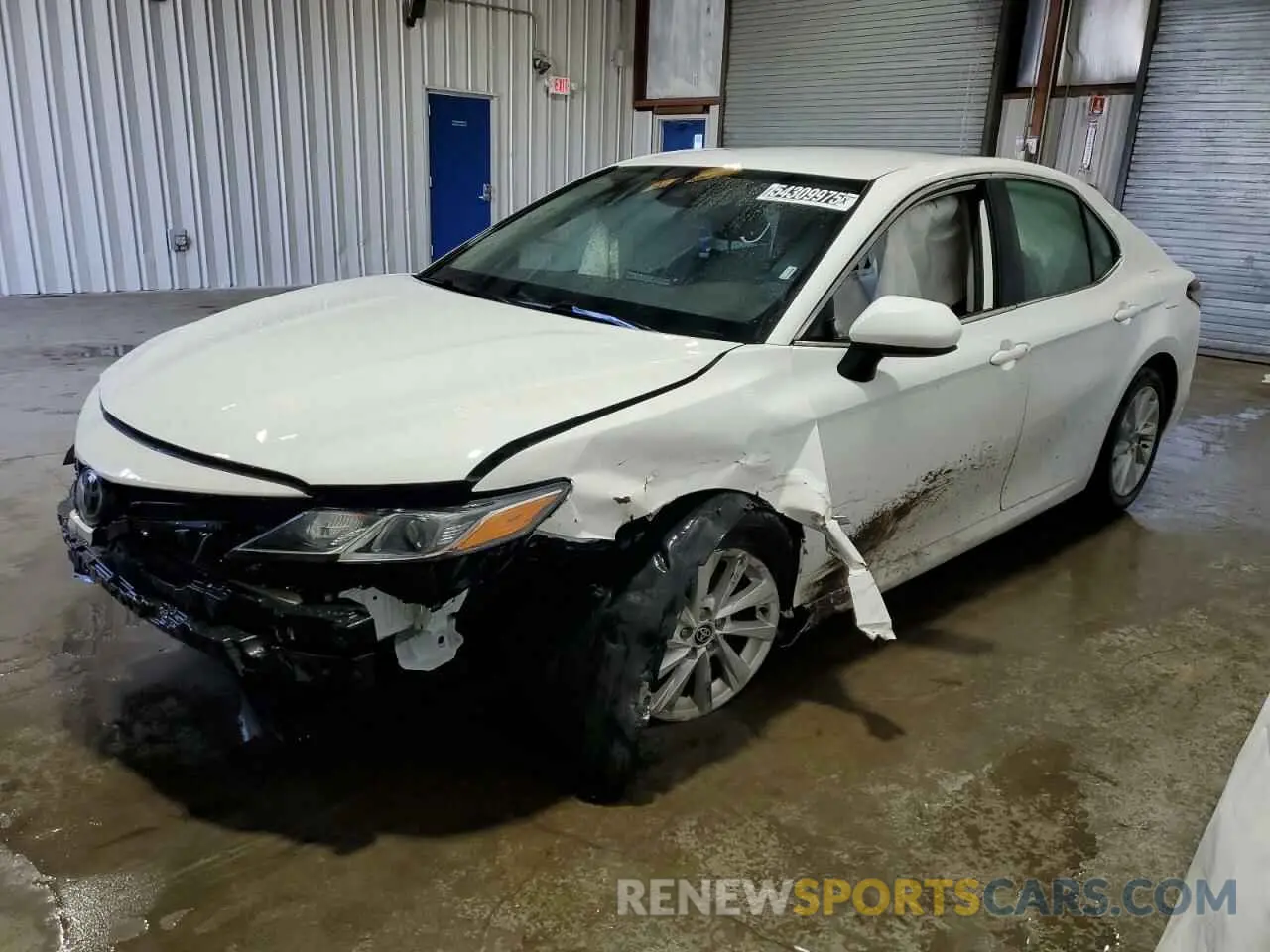 1 Photograph of a damaged car 4T1C11AK2NU074791 TOYOTA CAMRY 2022