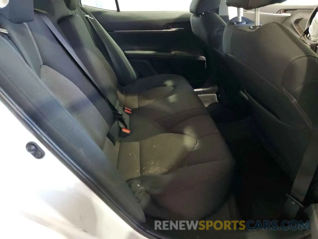 10 Photograph of a damaged car 4T1C11AK2NU074791 TOYOTA CAMRY 2022