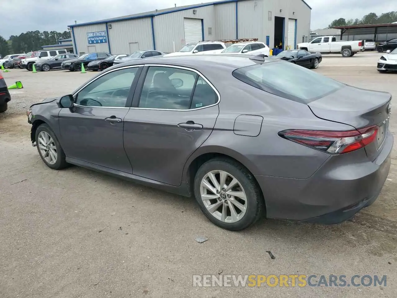 2 Photograph of a damaged car 4T1C11AK2NU629321 TOYOTA CAMRY 2022