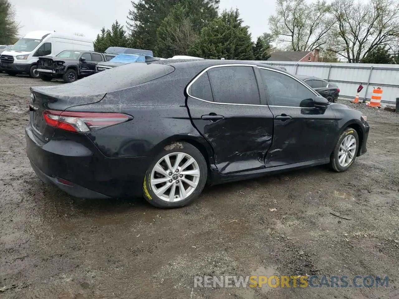3 Photograph of a damaged car 4T1C11AK2NU651660 TOYOTA CAMRY 2022