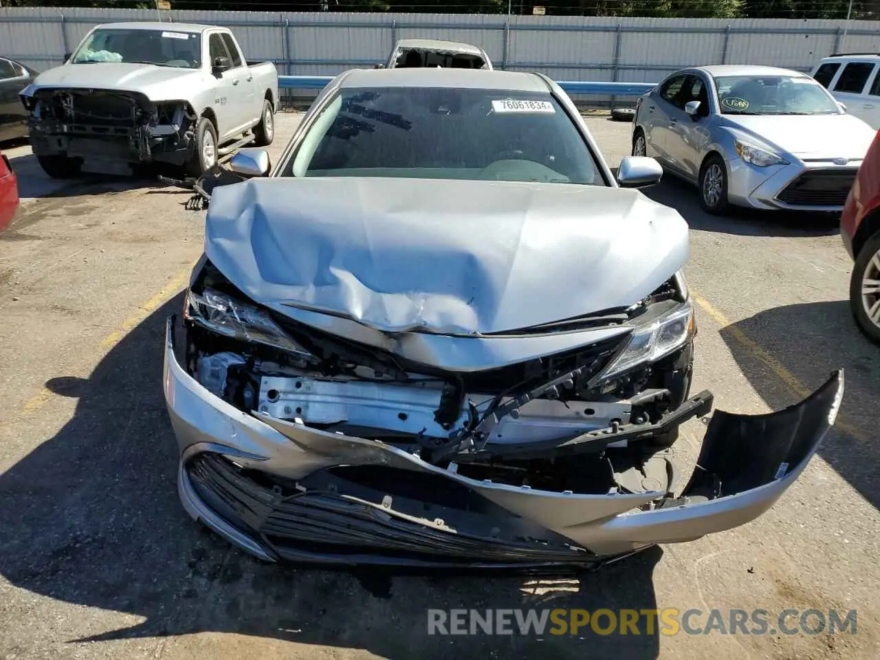 5 Photograph of a damaged car 4T1C11AK2NU663906 TOYOTA CAMRY 2022