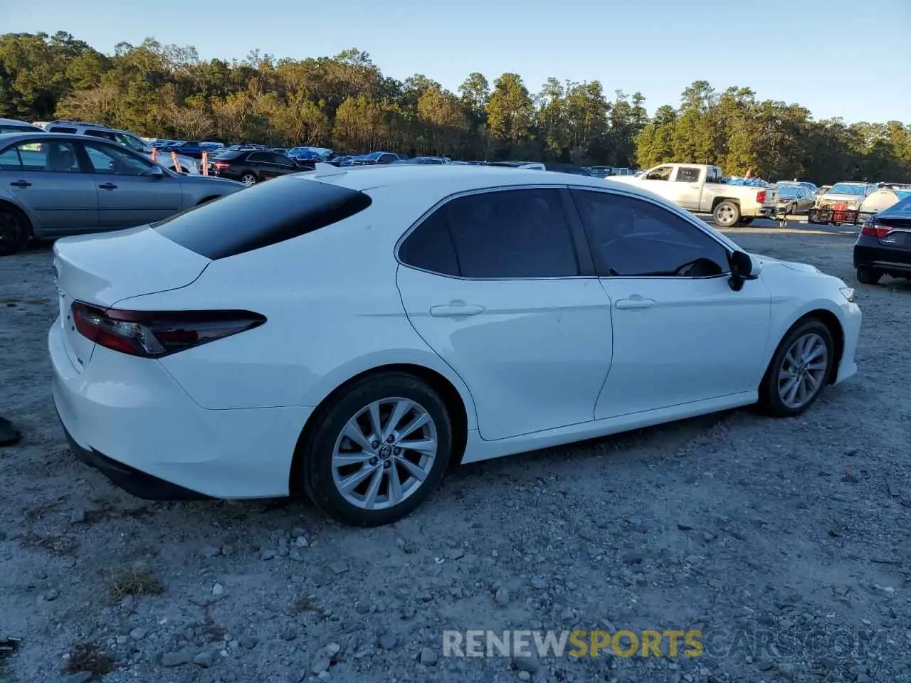 3 Photograph of a damaged car 4T1C11AK2NU664053 TOYOTA CAMRY 2022