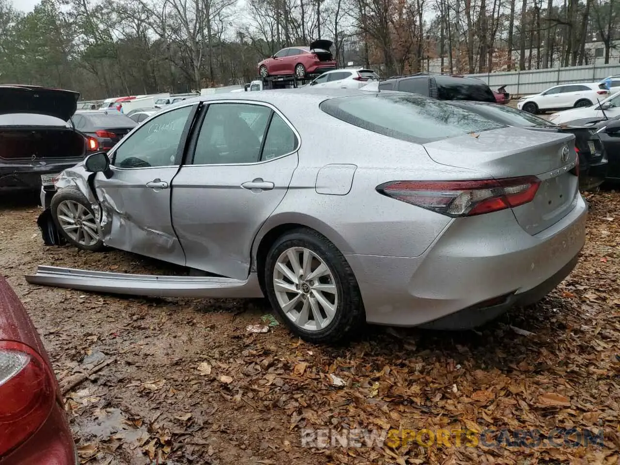 2 Photograph of a damaged car 4T1C11AK2NU683945 TOYOTA CAMRY 2022