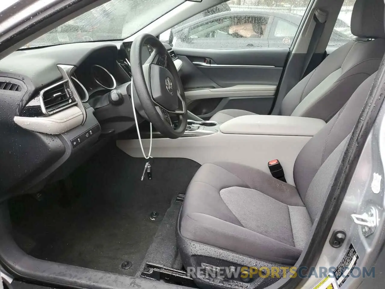 7 Photograph of a damaged car 4T1C11AK2NU683945 TOYOTA CAMRY 2022