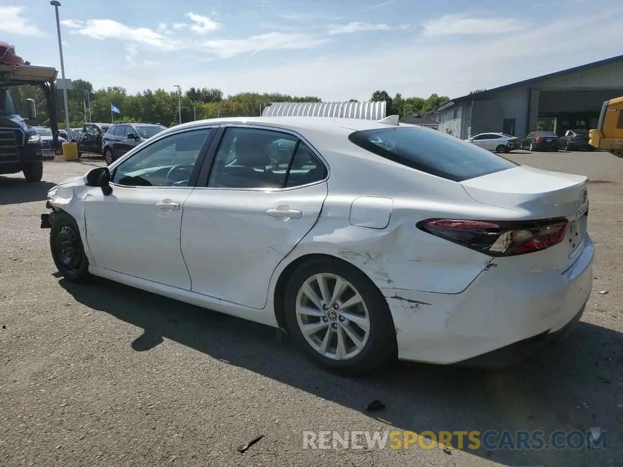 2 Photograph of a damaged car 4T1C11AK2NU688210 TOYOTA CAMRY 2022