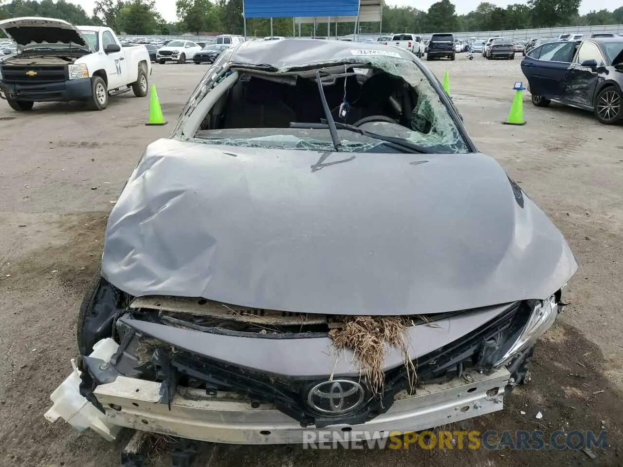 5 Photograph of a damaged car 4T1C11AK2NU688868 TOYOTA CAMRY 2022