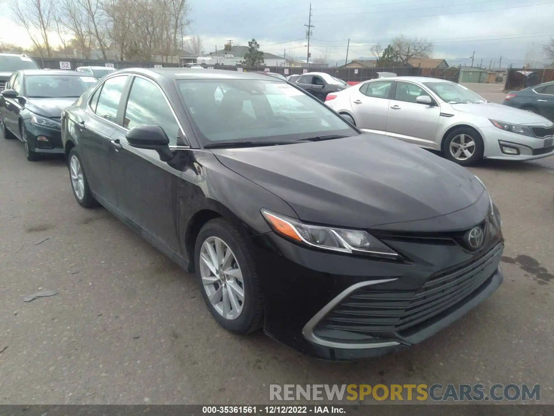 1 Photograph of a damaged car 4T1C11AK2NU690765 TOYOTA CAMRY 2022