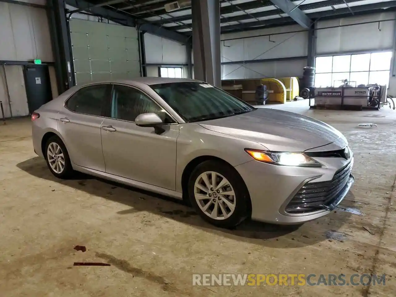 4 Photograph of a damaged car 4T1C11AK3NU031271 TOYOTA CAMRY 2022