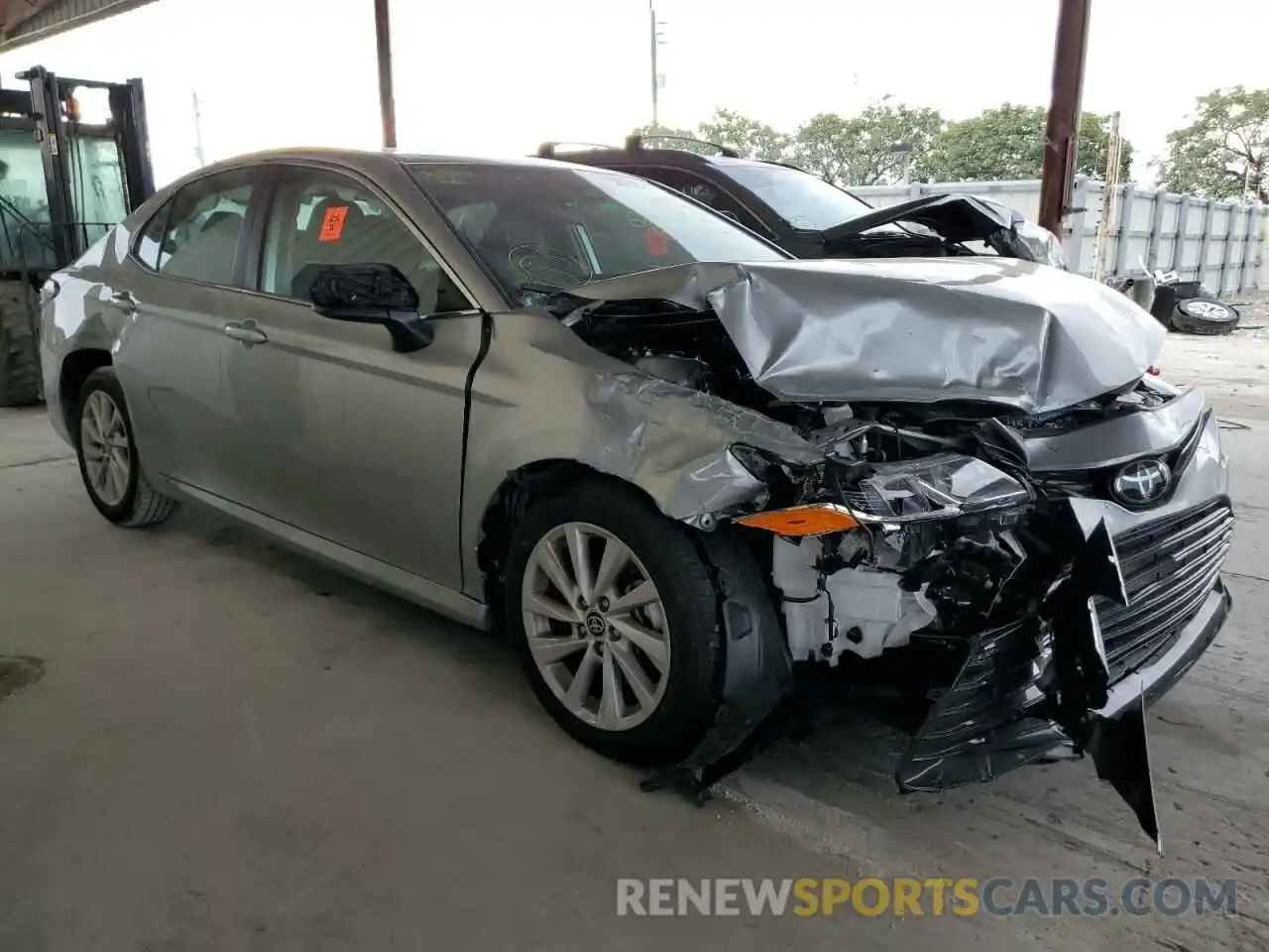 4 Photograph of a damaged car 4T1C11AK3NU035093 TOYOTA CAMRY 2022