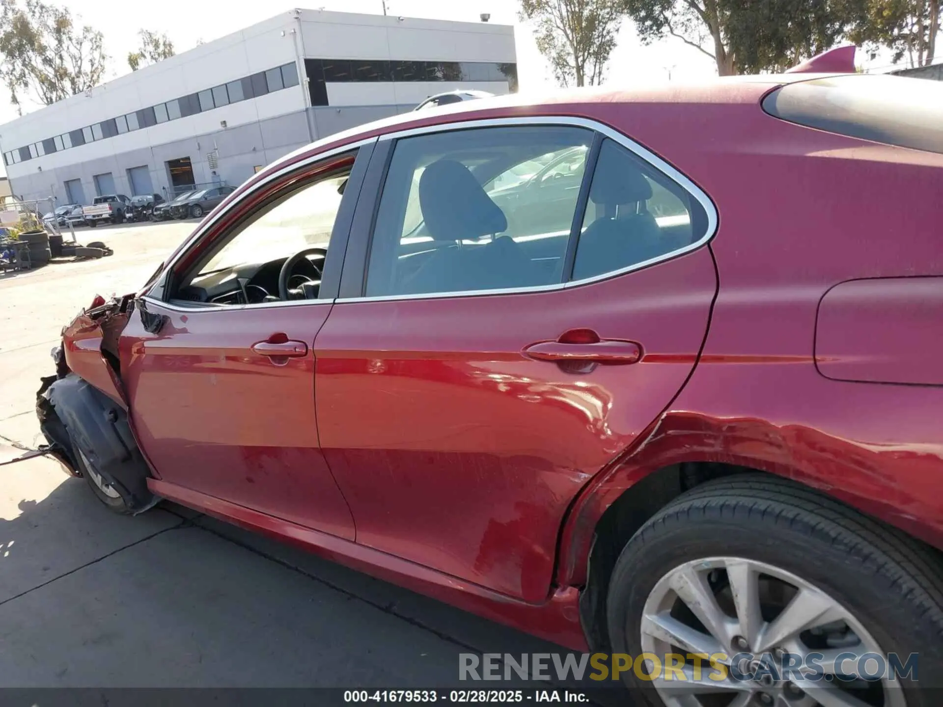 14 Photograph of a damaged car 4T1C11AK3NU047552 TOYOTA CAMRY 2022