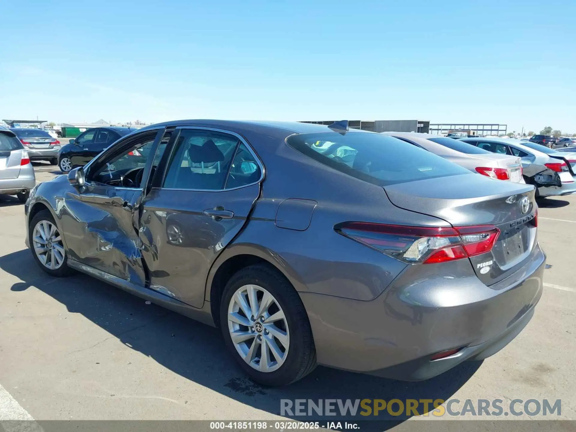 3 Photograph of a damaged car 4T1C11AK3NU068322 TOYOTA CAMRY 2022