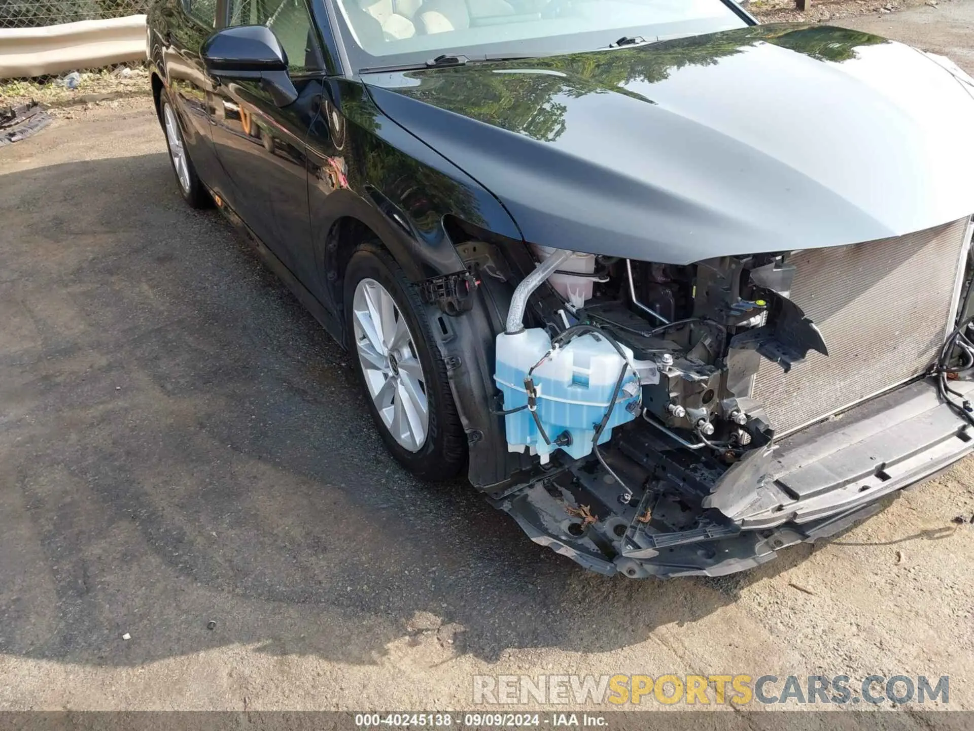 17 Photograph of a damaged car 4T1C11AK3NU631739 TOYOTA CAMRY 2022