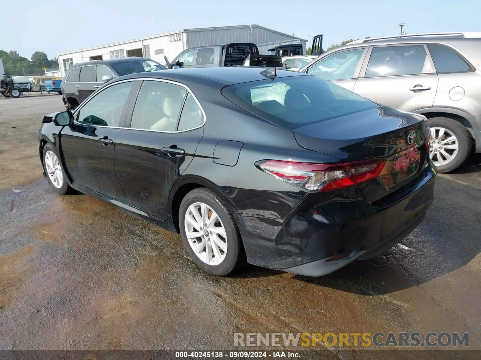3 Photograph of a damaged car 4T1C11AK3NU631739 TOYOTA CAMRY 2022