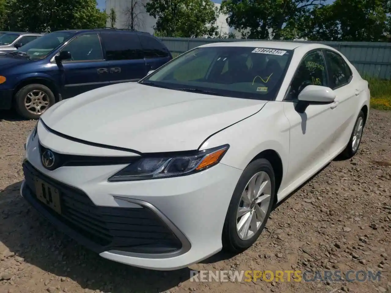 2 Photograph of a damaged car 4T1C11AK3NU633278 TOYOTA CAMRY 2022