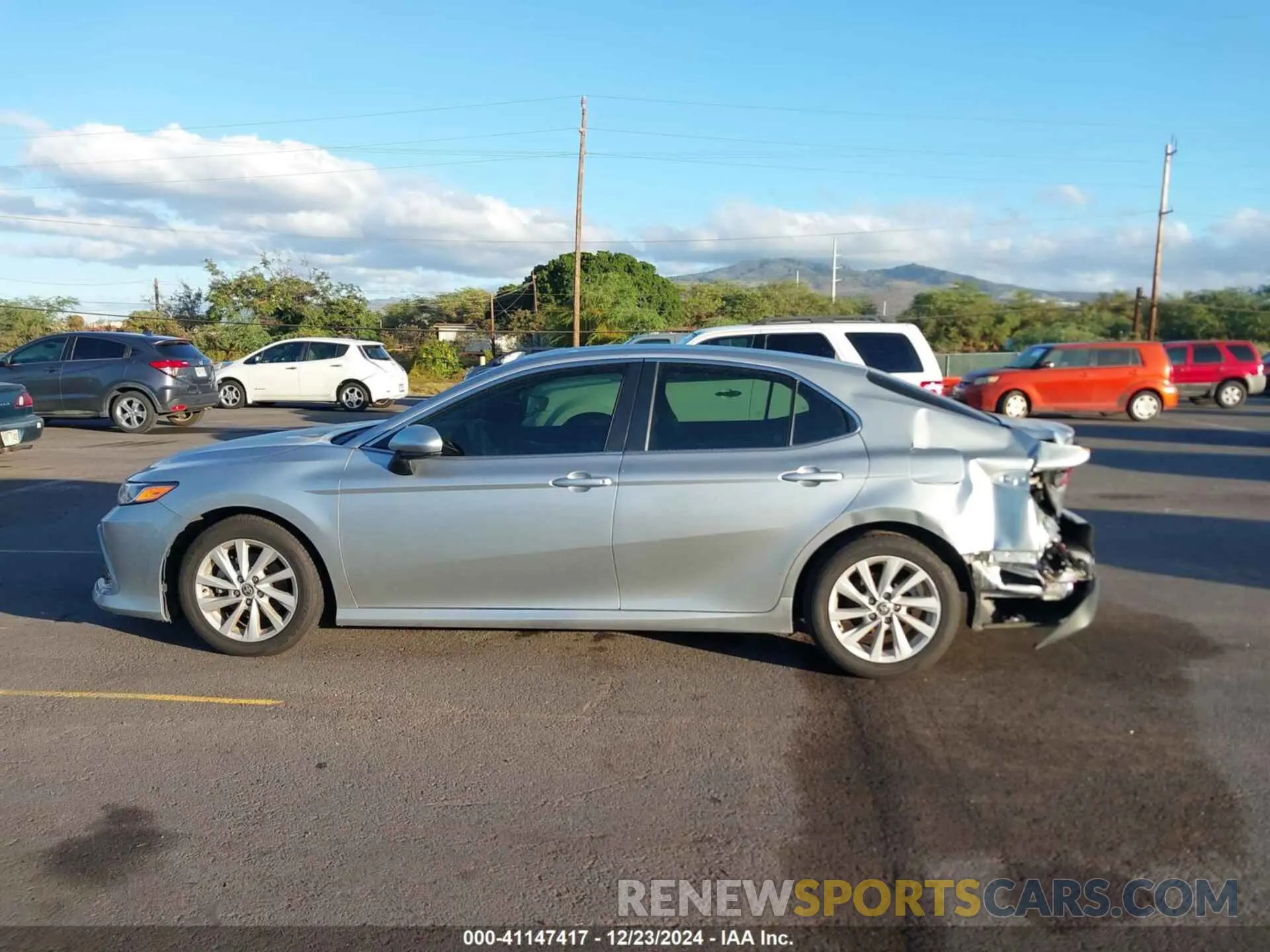 15 Photograph of a damaged car 4T1C11AK3NU640389 TOYOTA CAMRY 2022