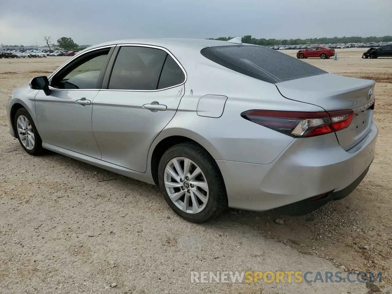 2 Photograph of a damaged car 4T1C11AK3NU643471 TOYOTA CAMRY 2022