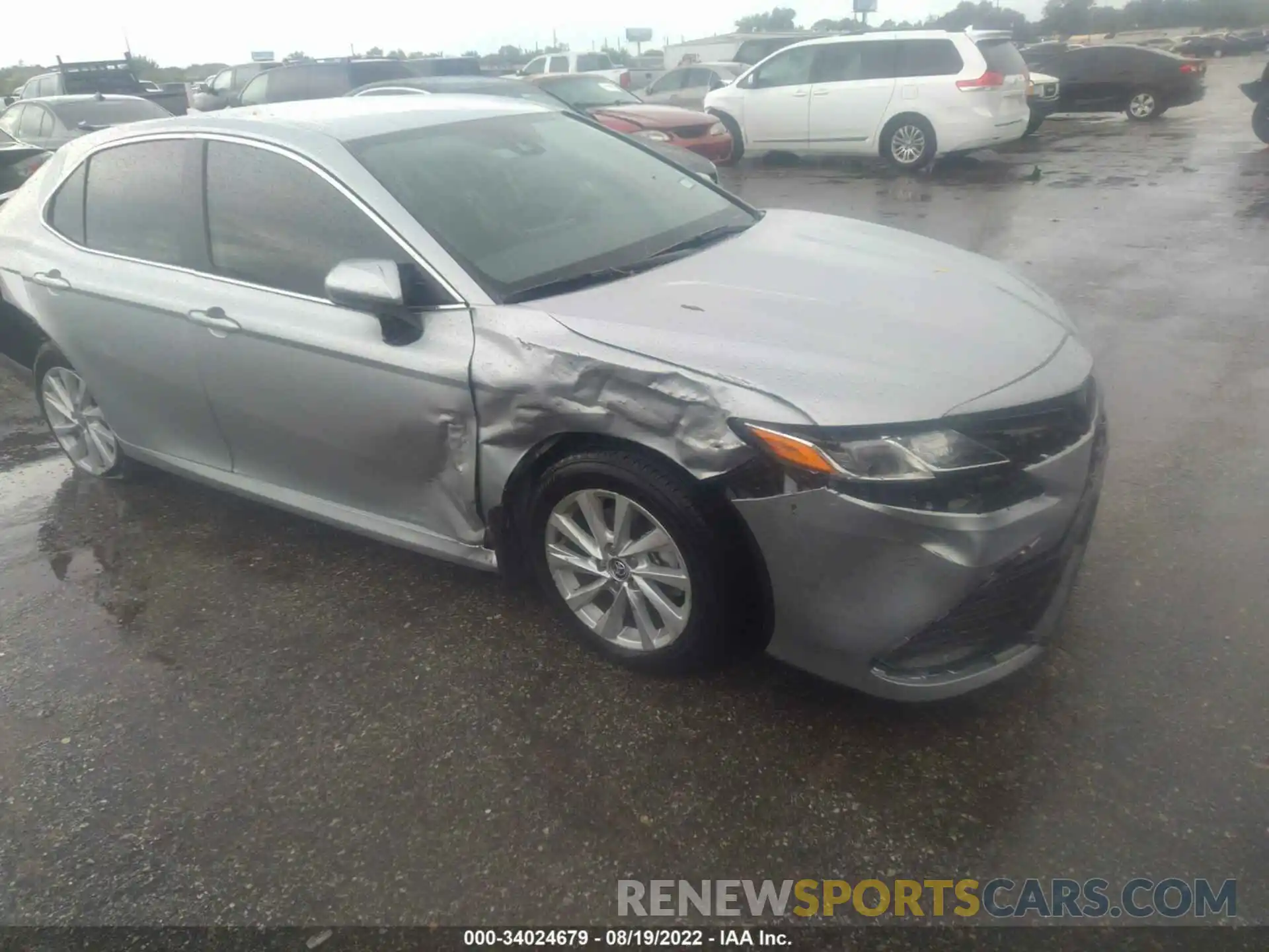 1 Photograph of a damaged car 4T1C11AK3NU644703 TOYOTA CAMRY 2022