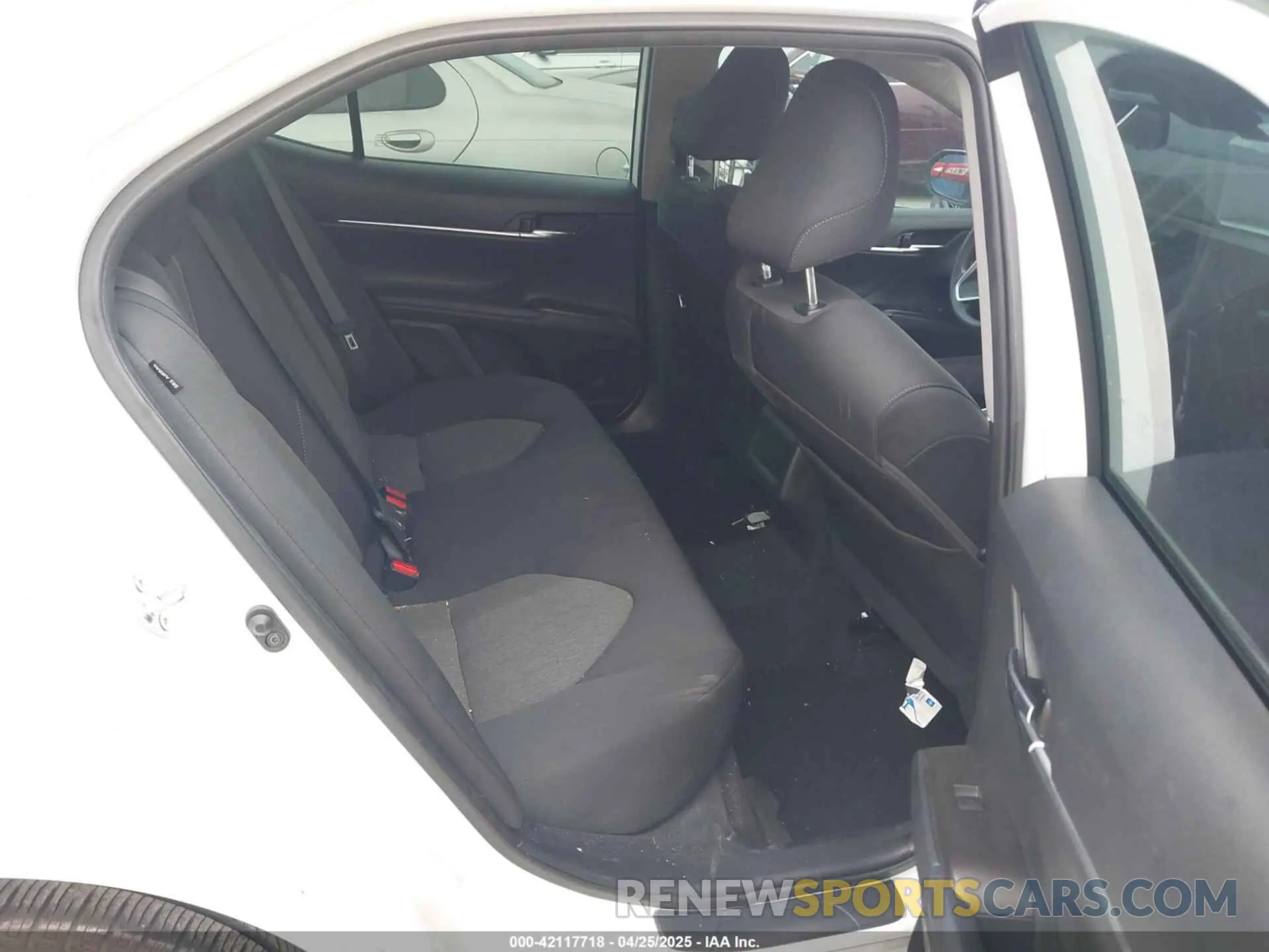 8 Photograph of a damaged car 4T1C11AK3NU651909 TOYOTA CAMRY 2022