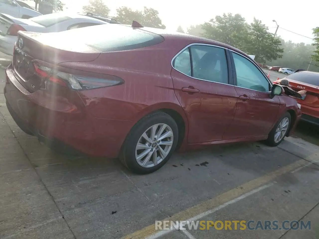 3 Photograph of a damaged car 4T1C11AK3NU678379 TOYOTA CAMRY 2022