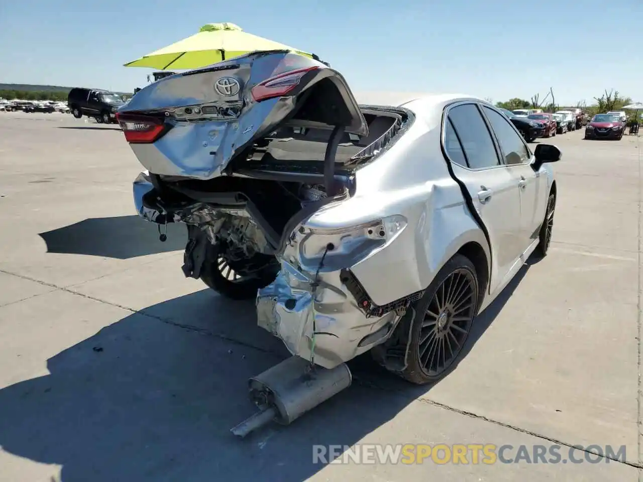 4 Photograph of a damaged car 4T1C11AK3NU686174 TOYOTA CAMRY 2022