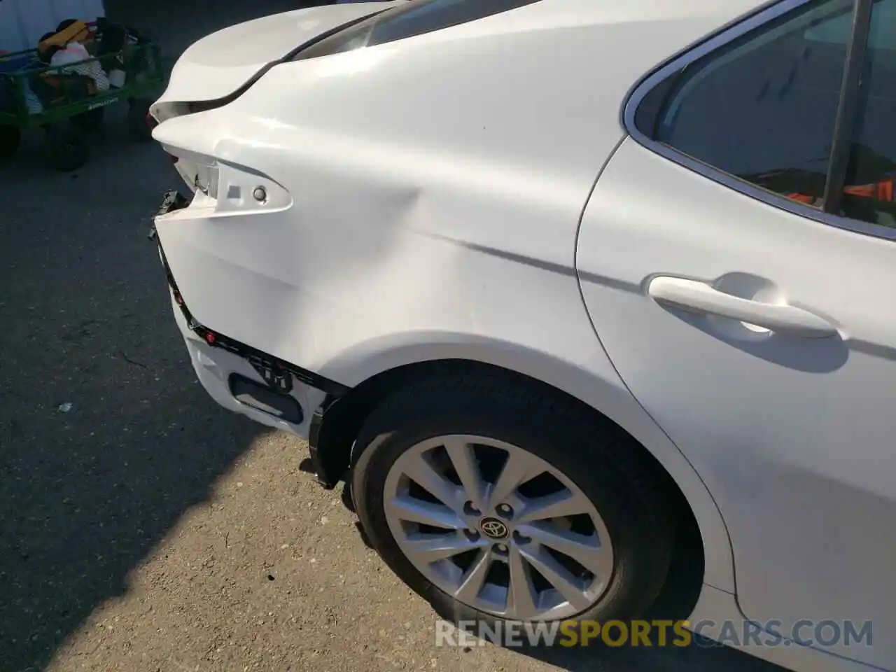 9 Photograph of a damaged car 4T1C11AK3NU690046 TOYOTA CAMRY 2022