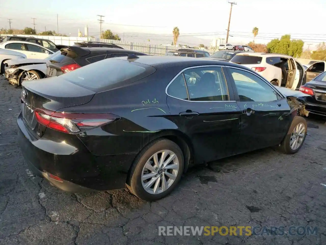 3 Photograph of a damaged car 4T1C11AK3NU691715 TOYOTA CAMRY 2022