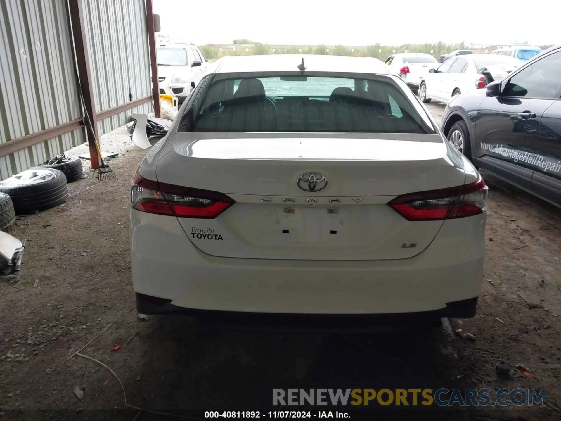 15 Photograph of a damaged car 4T1C11AK3NU696414 TOYOTA CAMRY 2022
