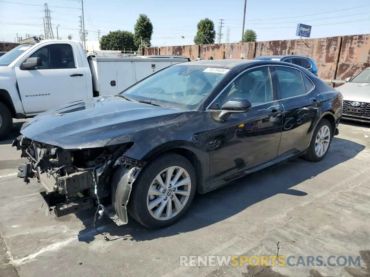 1 Photograph of a damaged car 4T1C11AK3NU712661 TOYOTA CAMRY 2022