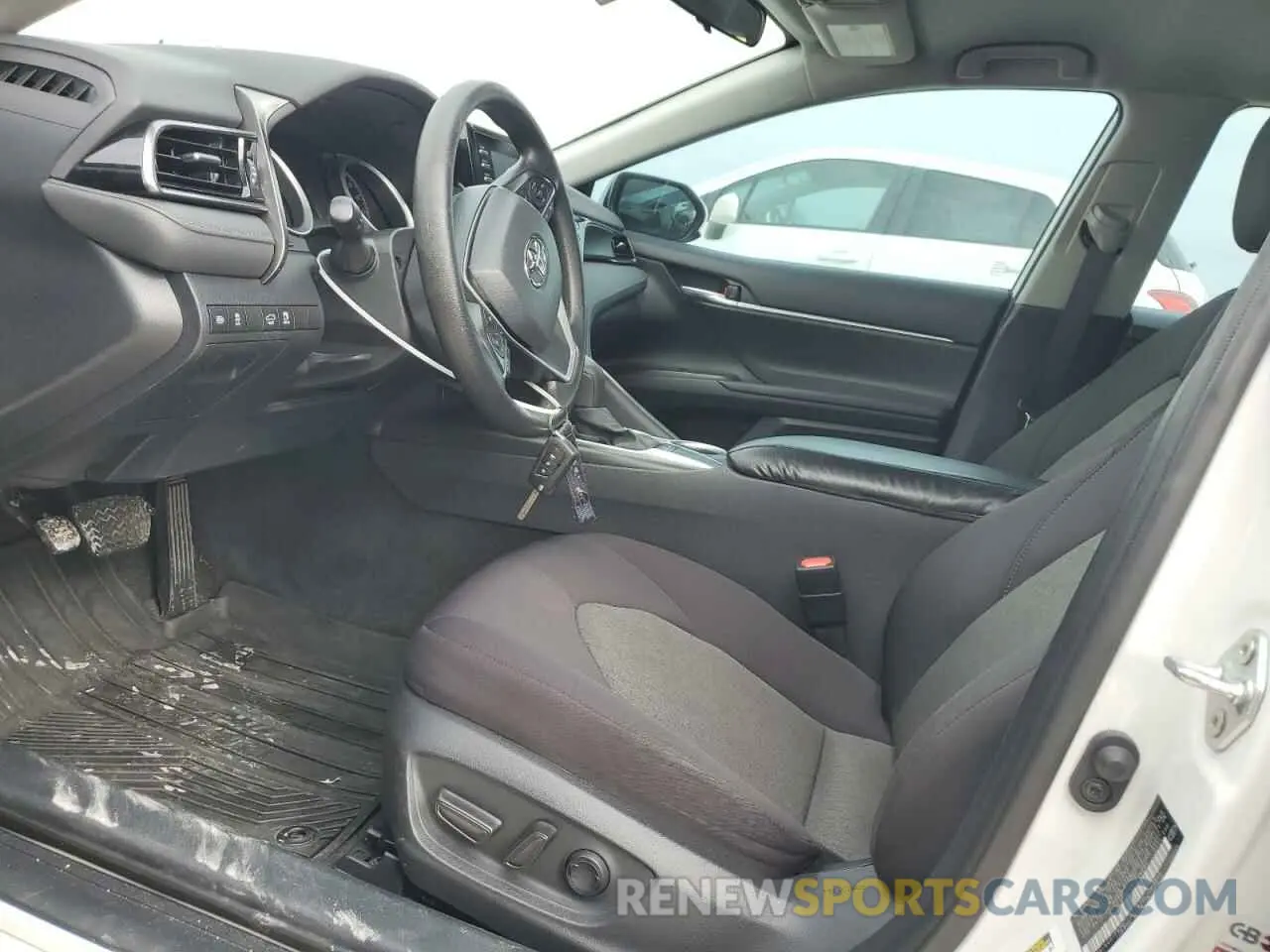 7 Photograph of a damaged car 4T1C11AK4NU018884 TOYOTA CAMRY 2022