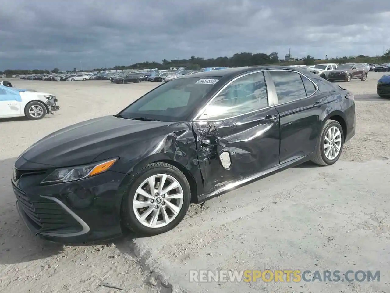 1 Photograph of a damaged car 4T1C11AK4NU046068 TOYOTA CAMRY 2022