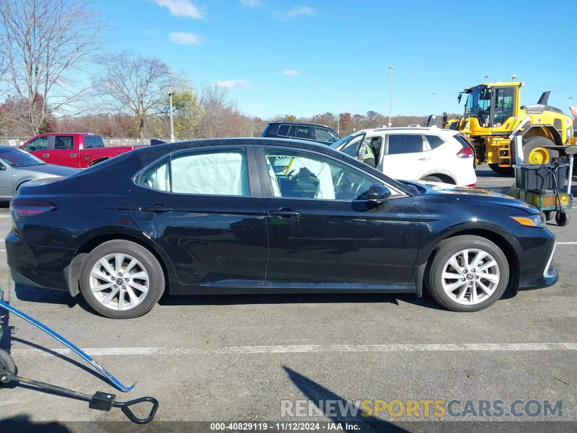 13 Photograph of a damaged car 4T1C11AK4NU052047 TOYOTA CAMRY 2022